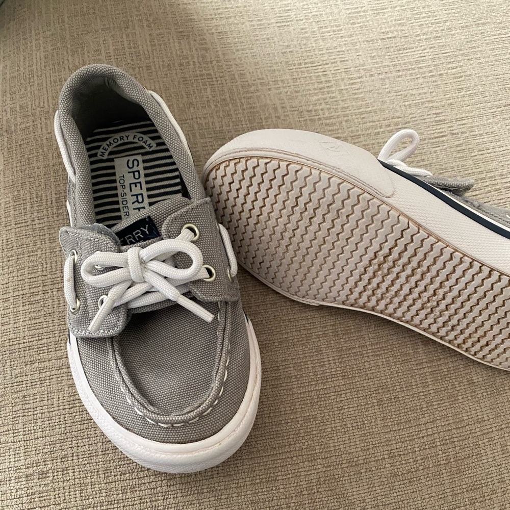 Boys size 9 s Perry’s worn once